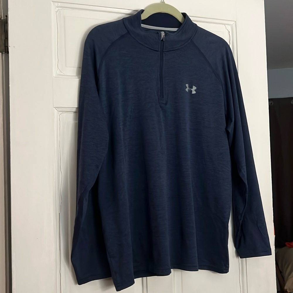Underarmor Men’s shirt size L